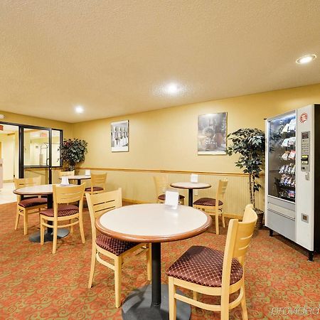 Americas Best Value Inn - East Syracuse Restaurang bild