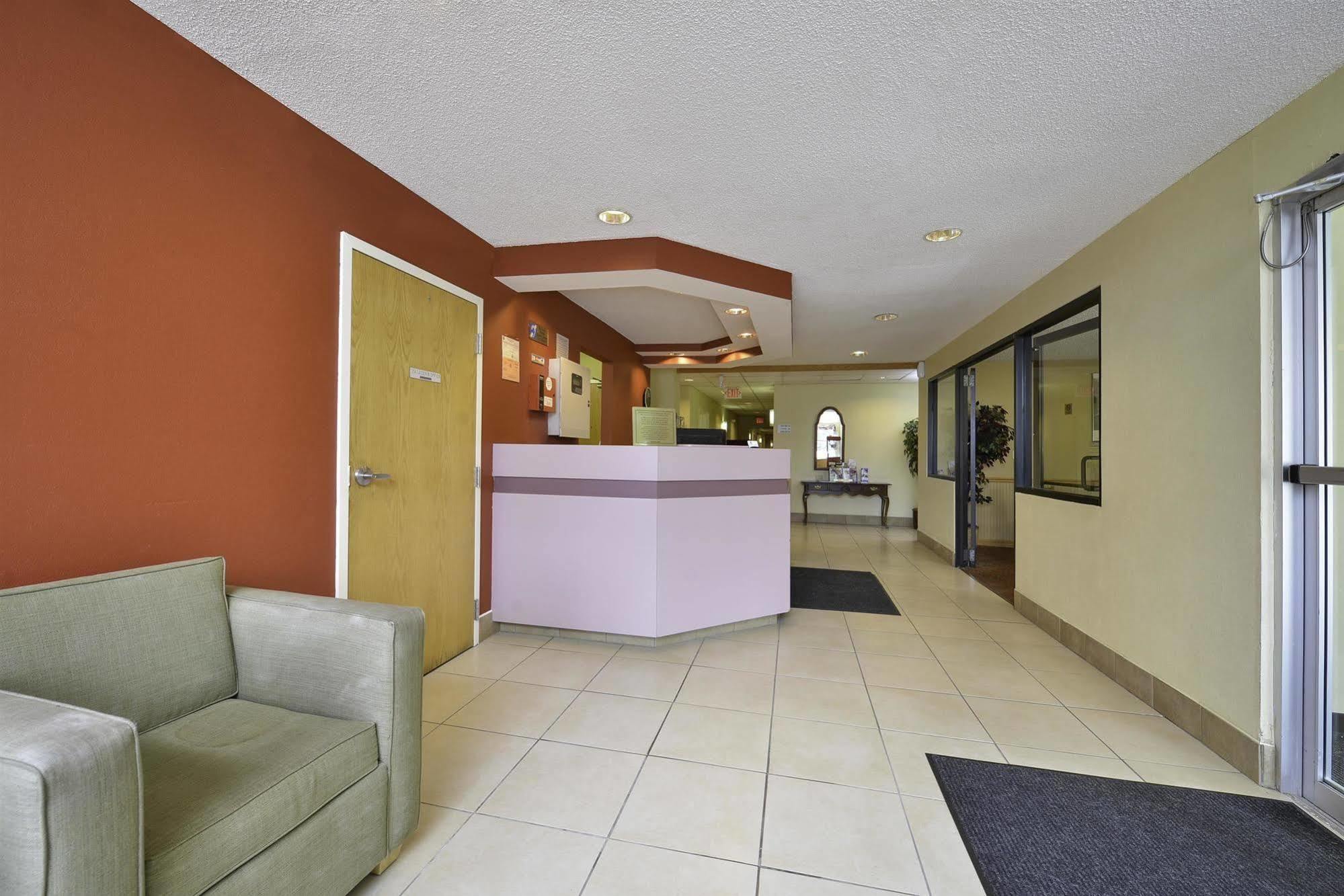 Americas Best Value Inn - East Syracuse Exteriör bild