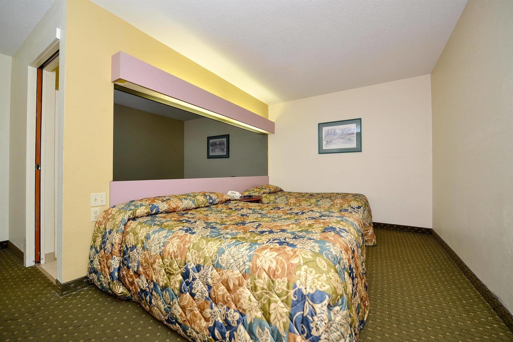 Americas Best Value Inn - East Syracuse Rum bild